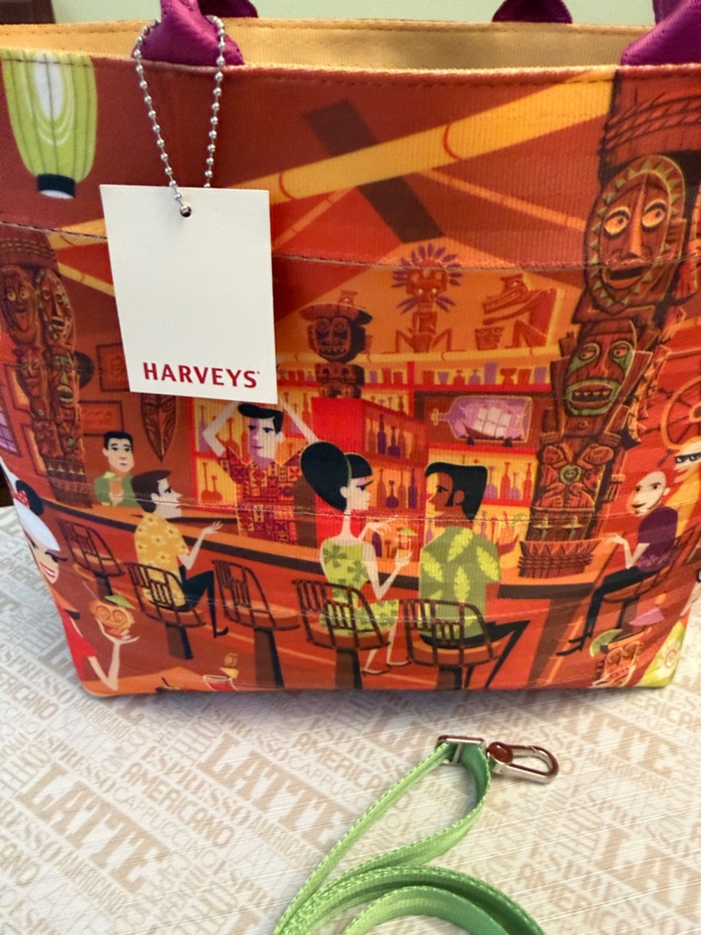 Harveys Trader Sam’s Shag Enchanted Tiki Med Tote - Picture 2 of 7